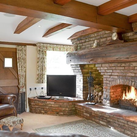 Walled Garden Lodge Ryehill Εξωτερικό φωτογραφία